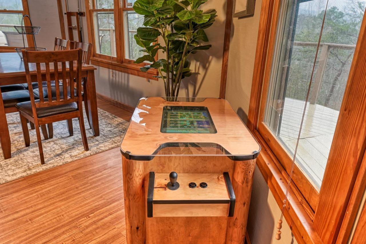Hawks View Gatlinburg Mountain Cabin Exterior photo