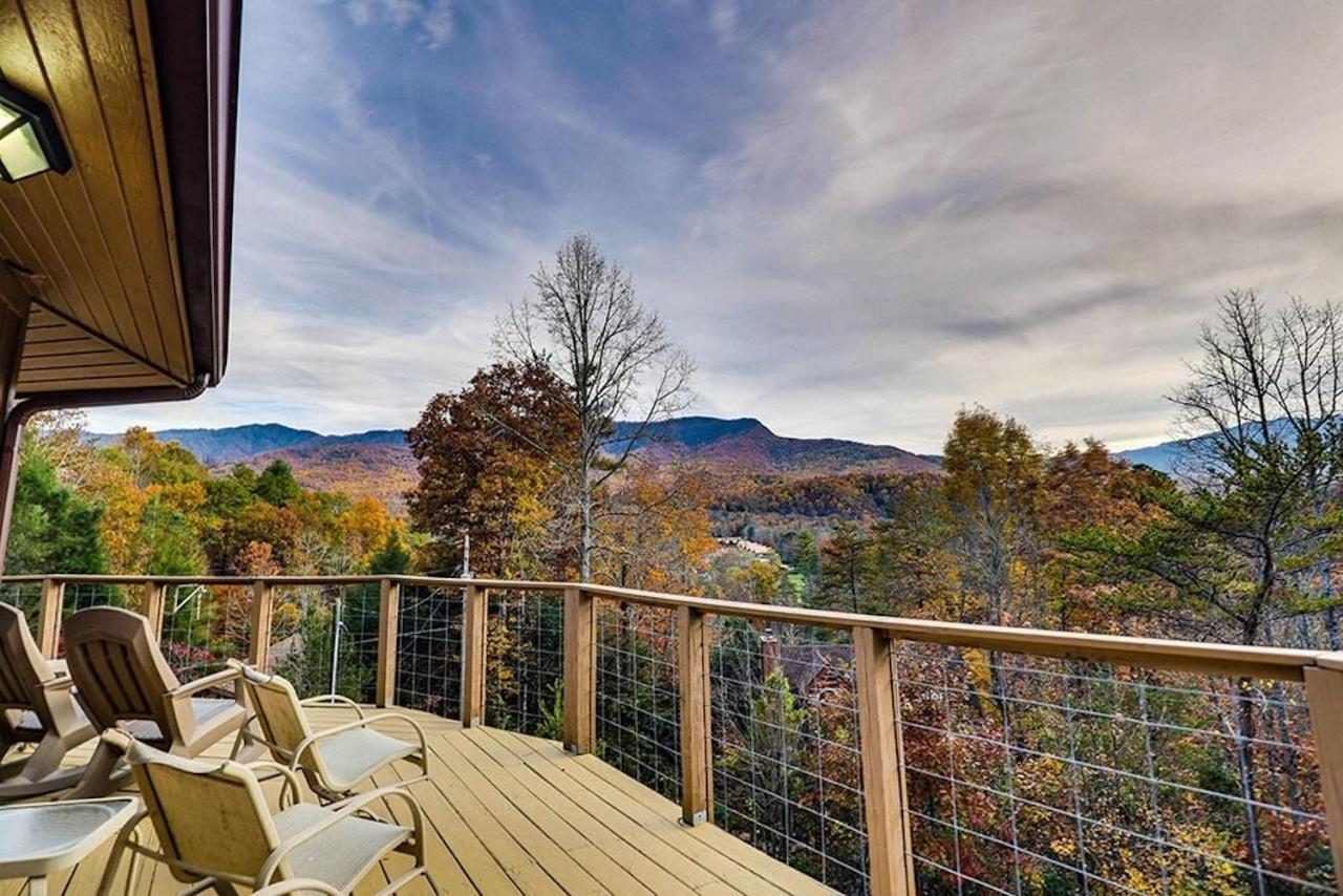 Hawks View Gatlinburg Mountain Cabin Exterior photo