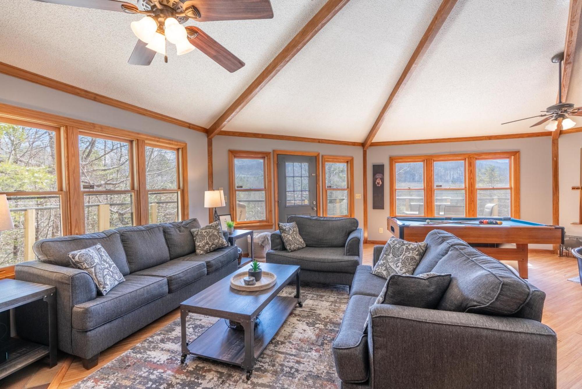 Hawks View Gatlinburg Mountain Cabin Exterior photo