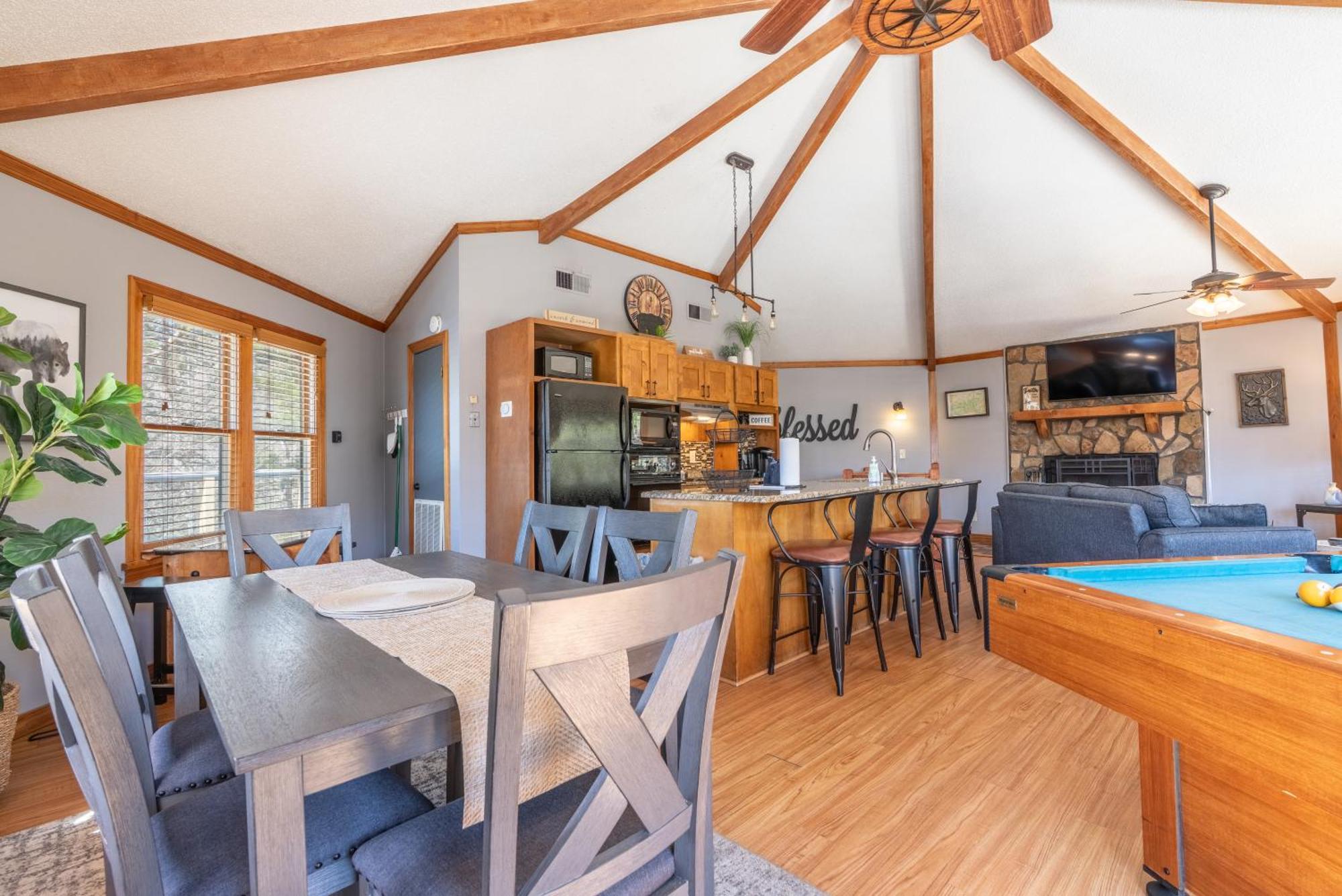 Hawks View Gatlinburg Mountain Cabin Exterior photo